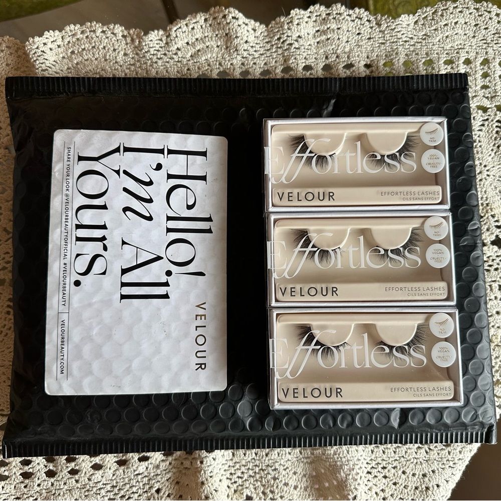 NWT Velour 'Would I Lie?' Lash Falsies (3 pairs)